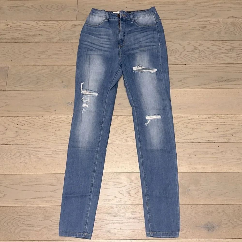 Blessed With My Booty‎ Skinny Jeans - Medium Blue Wash-NWOT - Picture 6 of 8